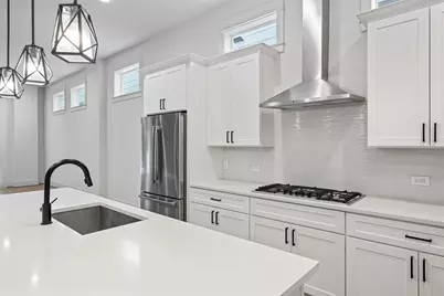 1136 Adele St Street, Houston, TX 77009 - Photo 7