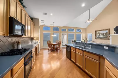 10310 Five Oaks Lane, Missouri City, TX 77459 - Photo 19