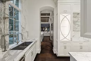 220 Merrie Way Ln, Houston, TX 77024 - Photo 17