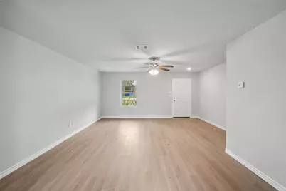 515 16th Street, Hempstead, TX 77445 - Photo 3