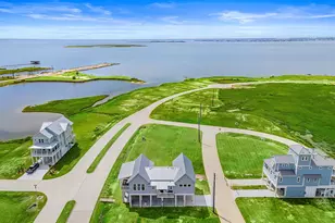 1615 Bay Pointe Dr, Galveston, TX 77554 - Photo 3