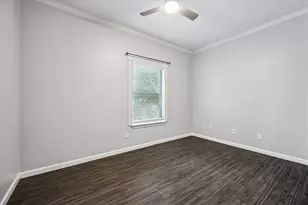 702 Bering Dr, Houston, TX 77057 - Photo 19