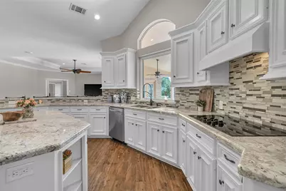 18355 Burkhardt Road, Tomball, TX 77377 - Photo 15