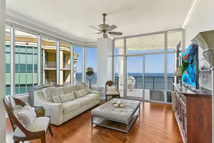 801 E Beach Dr, Galveston, TX 77550 - Photo 11