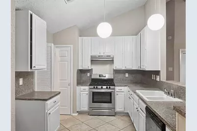 22511 Braken Manor Lane, Katy, TX 77449 - Photo 7