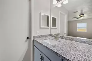 16613 Gold Ridge Ln, Houston, TX 77053 - Photo 17