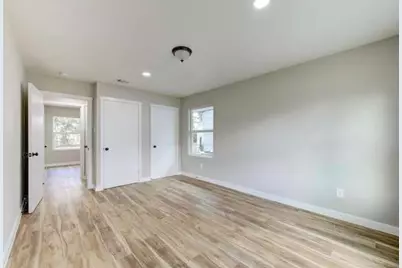 5611 Doulton Drive Drive, Houston, TX 77033 - Photo 5