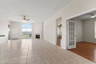 14911 Moss Bridge Lane, Sugar Land, TX 77498 - Photo 5