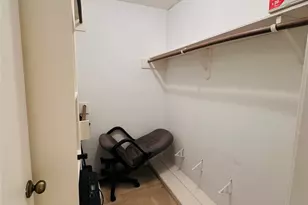 5915 Woodway Place Ct, Houston, TX 77057 - Photo 9