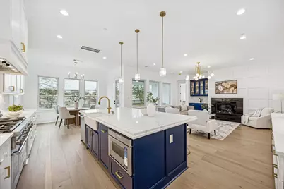 4509 Mimosa Drive, Bellaire, TX 77401 - Photo 13