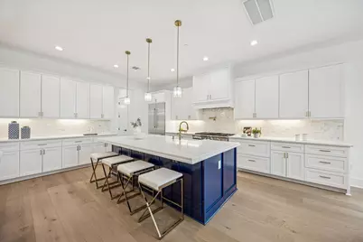 4509 Mimosa Drive, Bellaire, TX 77401 - Photo 11