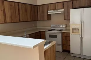 12246 Bob White Dr, Houston, TX 77035 - Photo 9