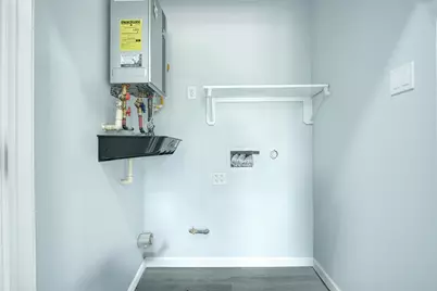 5727 Thrush Drive, Houston, TX 77033 - Photo 9