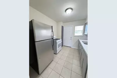 1120 3rd Street, Hempstead, TX 77445 - Photo 3