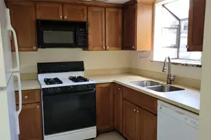 2013 Morgan St, Houston, TX 77006 - Photo 9