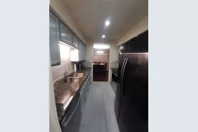 9700 Leawood Boulevard #1410, Houston, TX 77099 - Photo 11