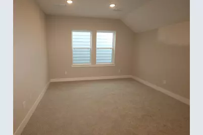 16024 Hayes Park Drive, Houston, TX 77079 - Photo 11