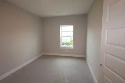 16024 Hayes Park Drive, Houston, TX 77079 - Photo 9