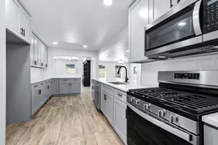 3511 Tree Ln, Houston, TX 77339 - Photo 7