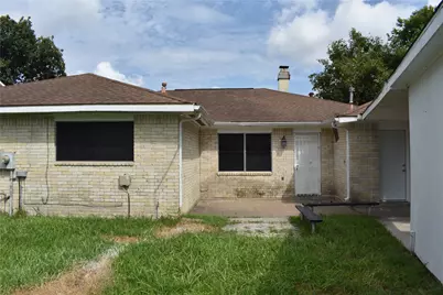 10427 Huntington Wood Drive, Houston, TX 77099 - Photo 25
