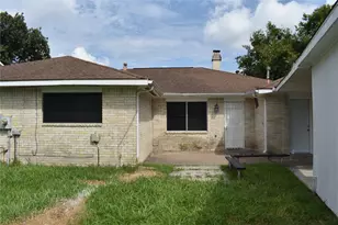 10427 Huntington Wood Dr, Houston, TX 77099 - Photo 25