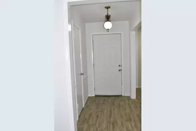 10427 Huntington Wood Drive, Houston, TX 77099 - Photo 5