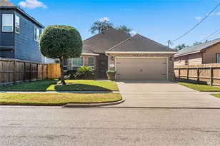 5212 New Orleans St, Houston, TX 77020 - Photo 1