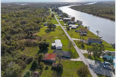 686 County Road 257, Matagorda, TX 77457 - Photo 25