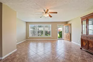 7109 Poplar Dr, Galveston, TX 77551 - Photo 7