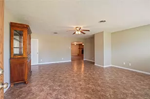 7109 Poplar Dr, Galveston, TX 77551 - Photo 5