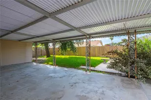 7109 Poplar Dr, Galveston, TX 77551 - Photo 17