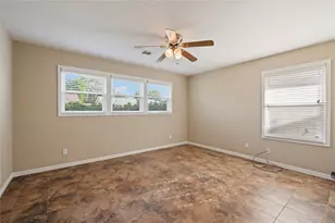 7109 Poplar Dr, Galveston, TX 77551 - Photo 13