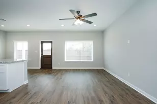 14010 Longstreet Building 6, Willis, TX 77318 - Photo 5