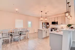 297 Twin Lakes Blvd W, West Columbia, TX 77486 - Photo 15