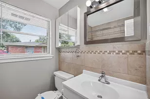 6734 Sharpcrest St, Houston, TX 77074 - Photo 25