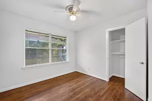 6734 Sharpcrest St, Houston, TX 77074 - Photo 29