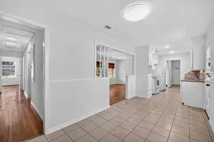 6734 Sharpcrest St, Houston, TX 77074 - Photo 13