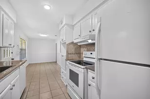 6734 Sharpcrest St, Houston, TX 77074 - Photo 21