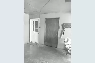 21 N Avenue D, Freeport, TX 77541 - Photo 13