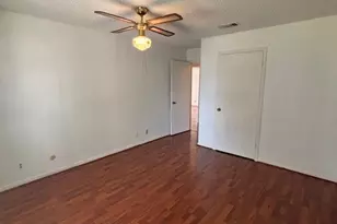 21 N Avenue D, Freeport, TX 77541 - Photo 7