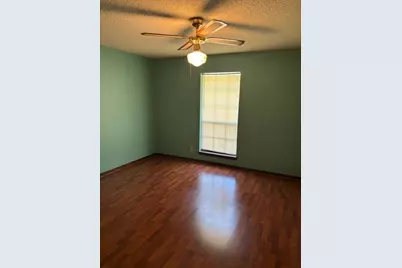 21 N Avenue D, Freeport, TX 77541 - Photo 9