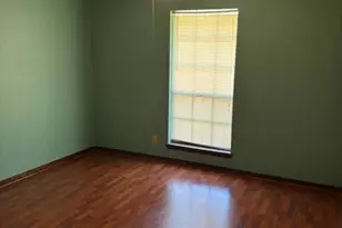 21 N Avenue D, Freeport, TX 77541 - Photo 9