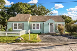408 N Hunt St, Bellville, TX 77418 - Photo 1