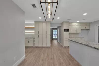 14 E Wandering Oak Drive, The Woodlands, TX 77381 - Photo 15