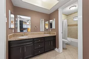 13703 Templar Ln, Sugar Land, TX 77498 - Photo 39