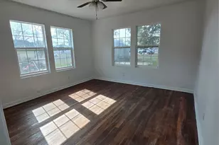 1003 Merchant St, El Campo, TX 77437 - Photo 11