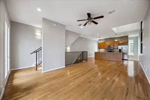 802 Waverly St, Houston, TX 77007 - Photo 1