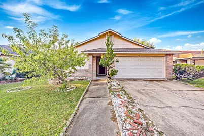 11059 Landsbury Circle, Houston, TX 77099 - Photo 1
