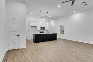 3510 Grassmere St, Houston, TX 77051 - Photo 13