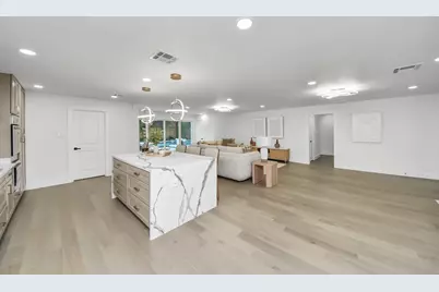12318 Queensbury Lane, Houston, TX 77024 - Photo 31